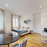 151 Jean Yves - Superbe A Apartmán Paříž